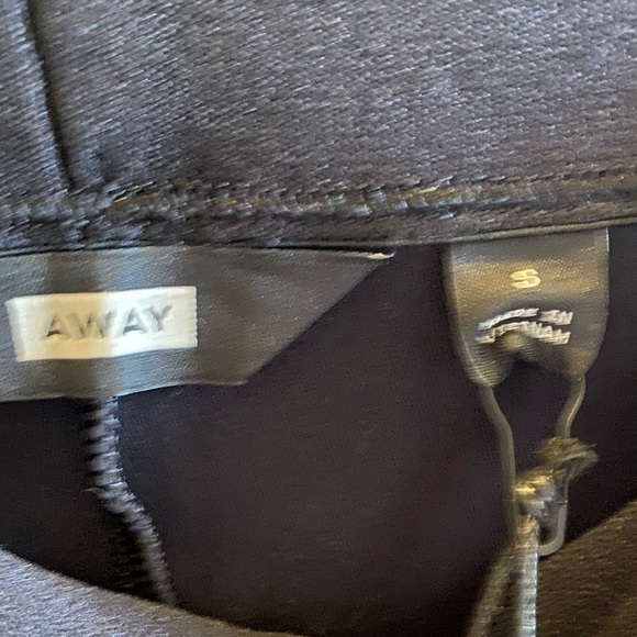 AWAY Travel- The Layover Pants Black Size Small - Picture 6 of 9
